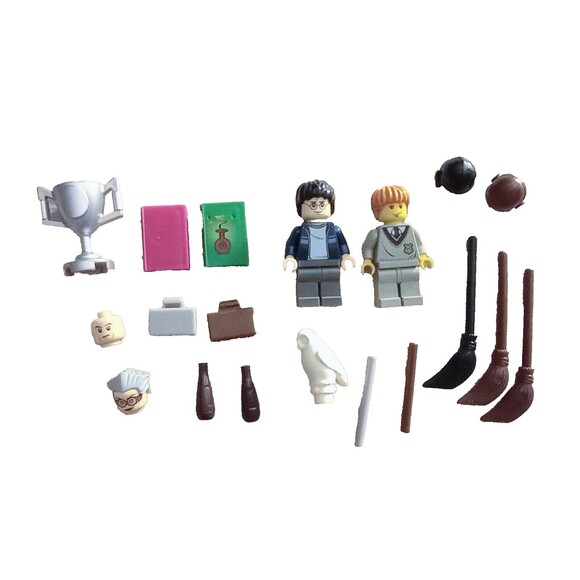 Harry Potter LEGO Mini Figures Ron Weasley Hedwig + Accessories - Picture 1 of 6